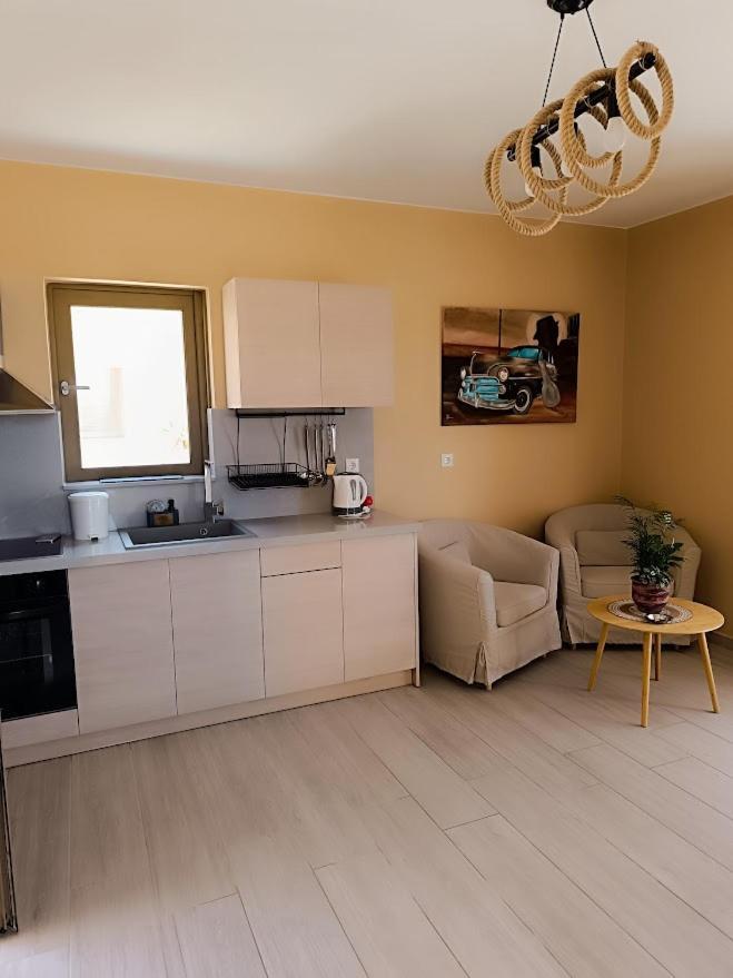 Milolithos Paleochora Apartment Екстериор снимка